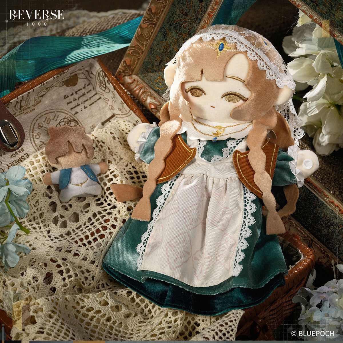 Reverse: 1999 "Voices Adrift" Everecho Plush Hand Puppet Set